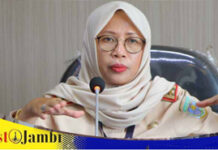 Nella : Hotel Berbintang dan Restoran Nunggak  Pajak Langsung Dipasang Spanduk Peringatan